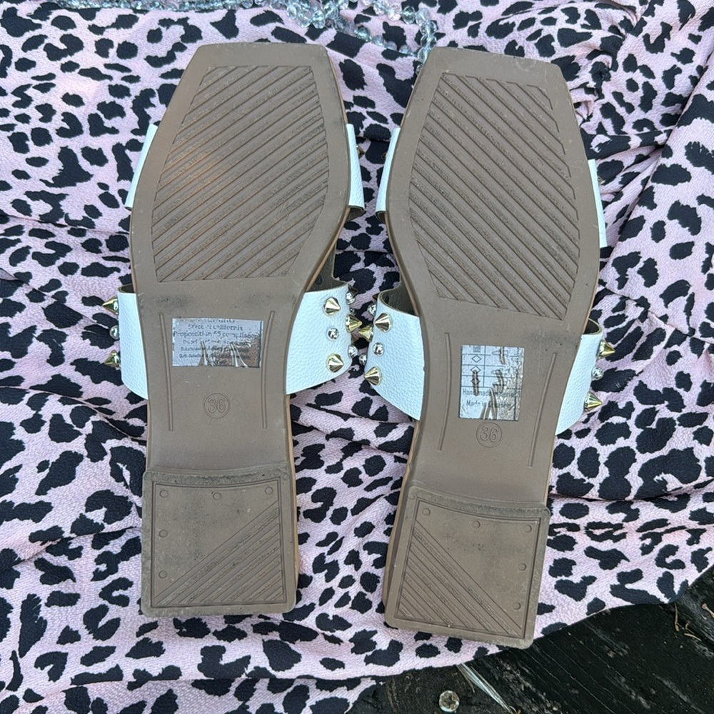 Studded sandals - Picture 6 of 7